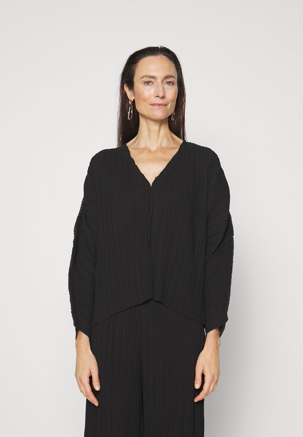 By Malene Birger DEVONE