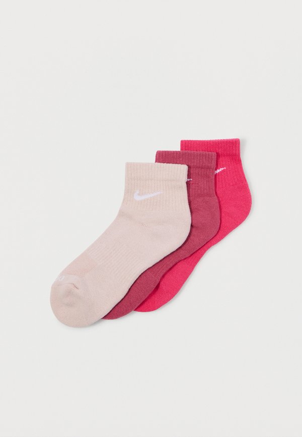 Nike Performance EVERYDAY PLUS CUSHIONED ANKLE 3 PACK UNISEX  - Sports socks - sweet beet/silt red/rush pink