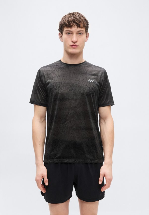 New Balance ATHLETICS - Sports T-shirt - black/castlerock/slate grey