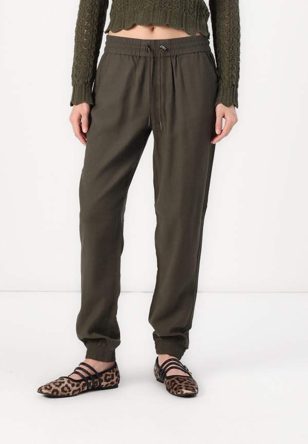 ONLY ONLKELDA-EMERY MW PULL-UP NOOS - Tracksuit bottoms - grape leaf