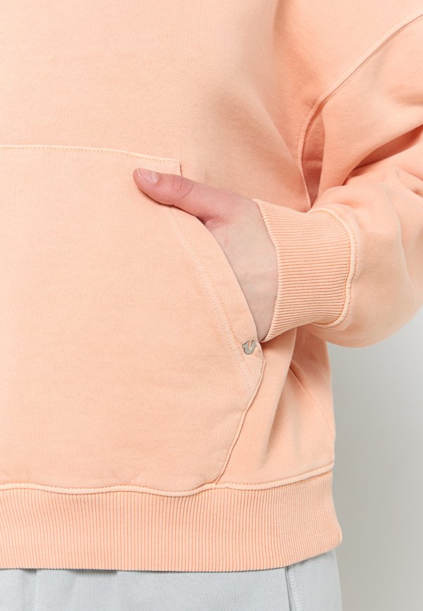 True Religion OVERSIZED