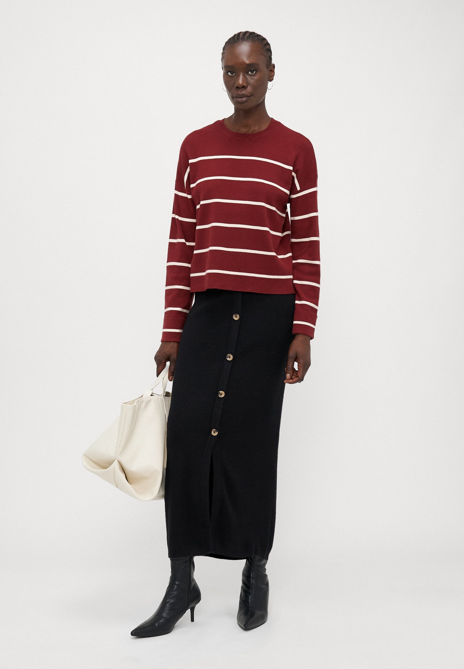 ONLIBI BUTTON SKIRT  Media 2