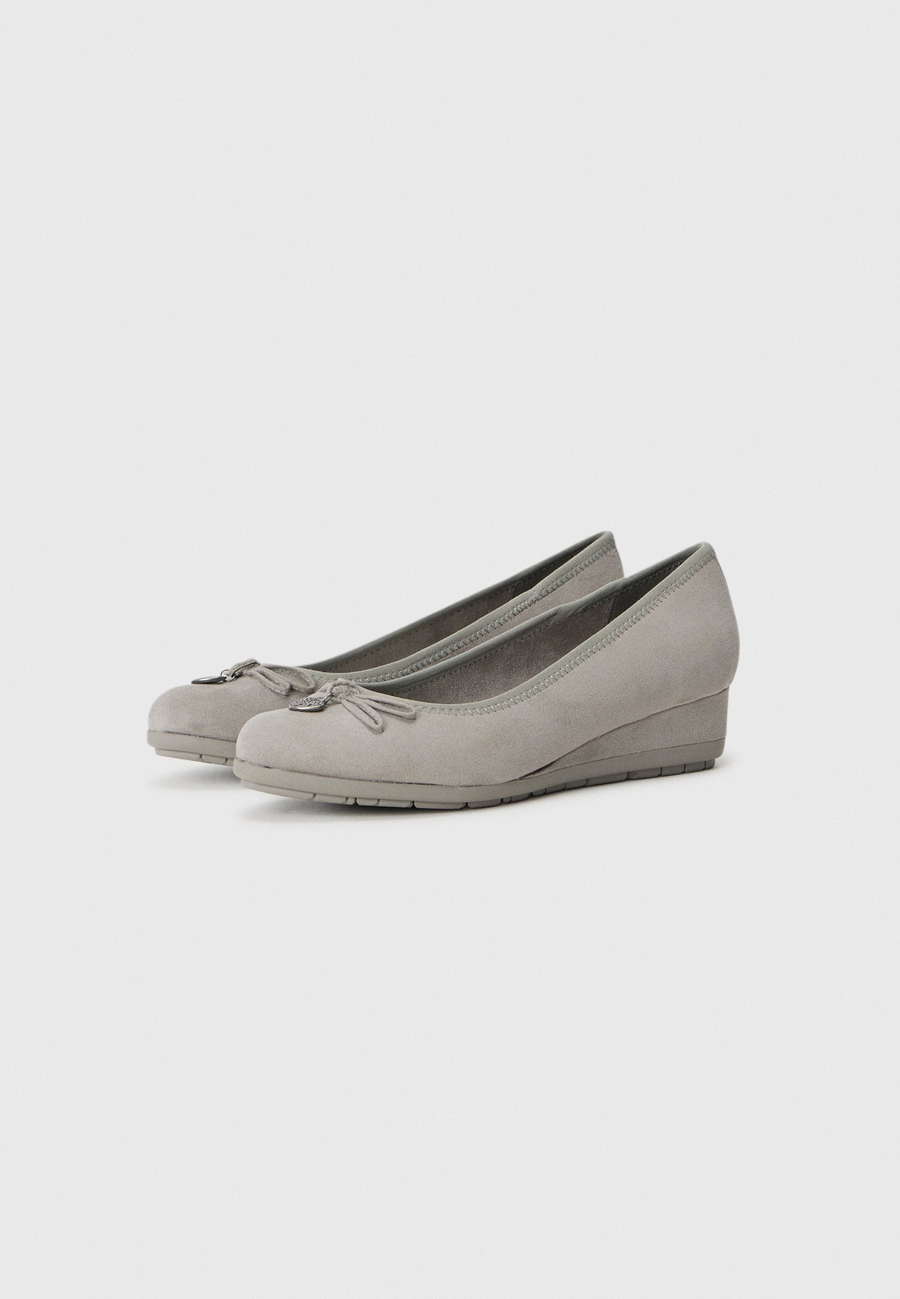 s.Oliver Keilpumps Media 2