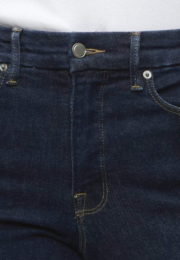 Good American GOOD LEGS FLARE JEANS