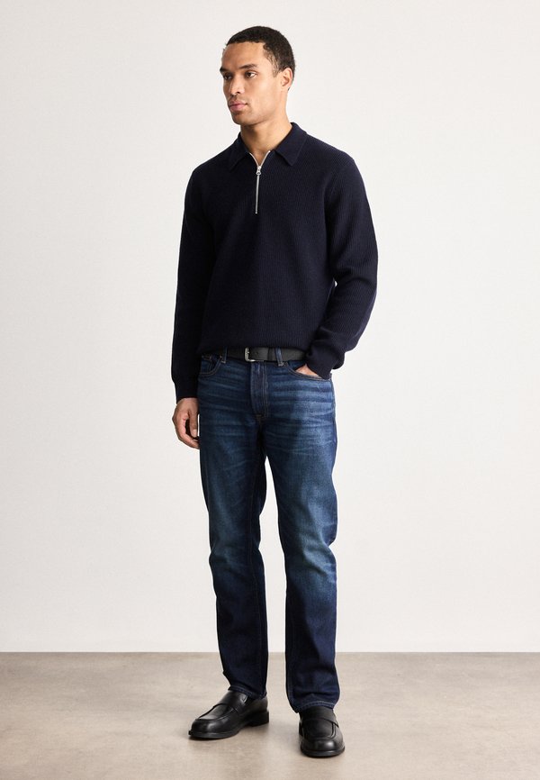 Calvin Klein SLIM STRAIGHT
