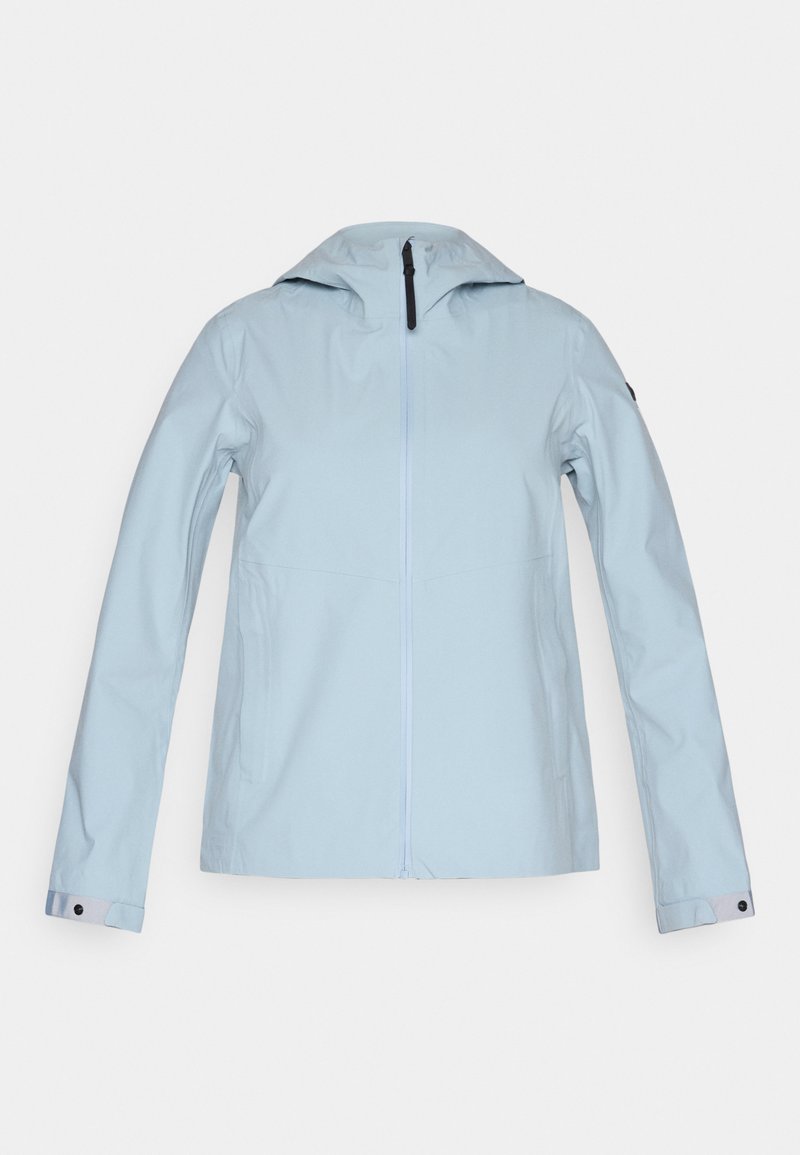 Hellblaue wasserdichte Jacke mit Kapuze, Frontreißverschluss und verstellbaren Bündchen, auf einfarbigem Hintergrund dargestellt.