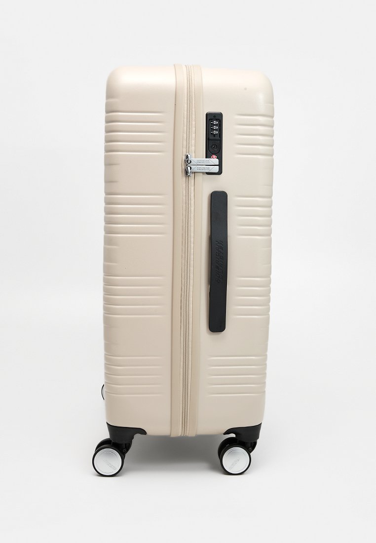 American Tourister SPINNER