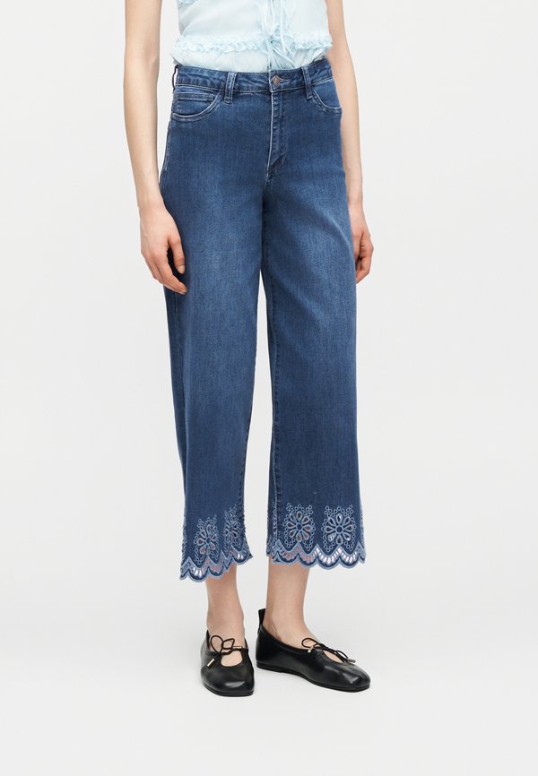 ONLY ONLMADISON CROP WIDE - Wide Leg - medium blue denim