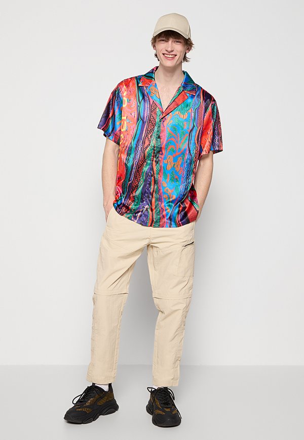 Carlo Colucci REGULAR FIT