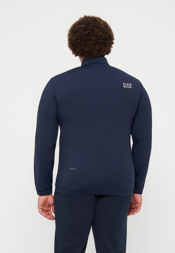 EA7 Emporio Armani