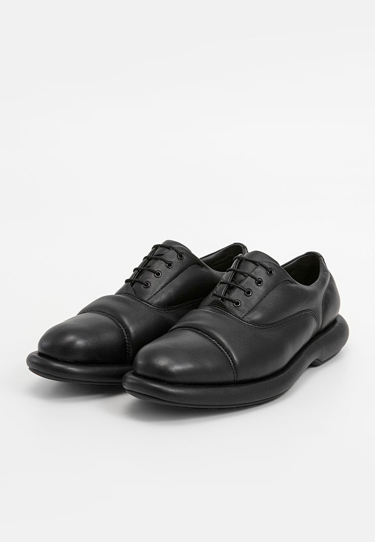 Clarks CUR
