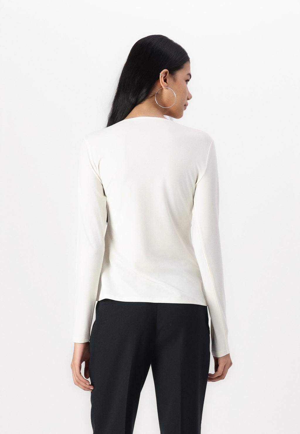 Abercrombie & Fitch Long-Sleeve Asymmetrical Hem Slash Top