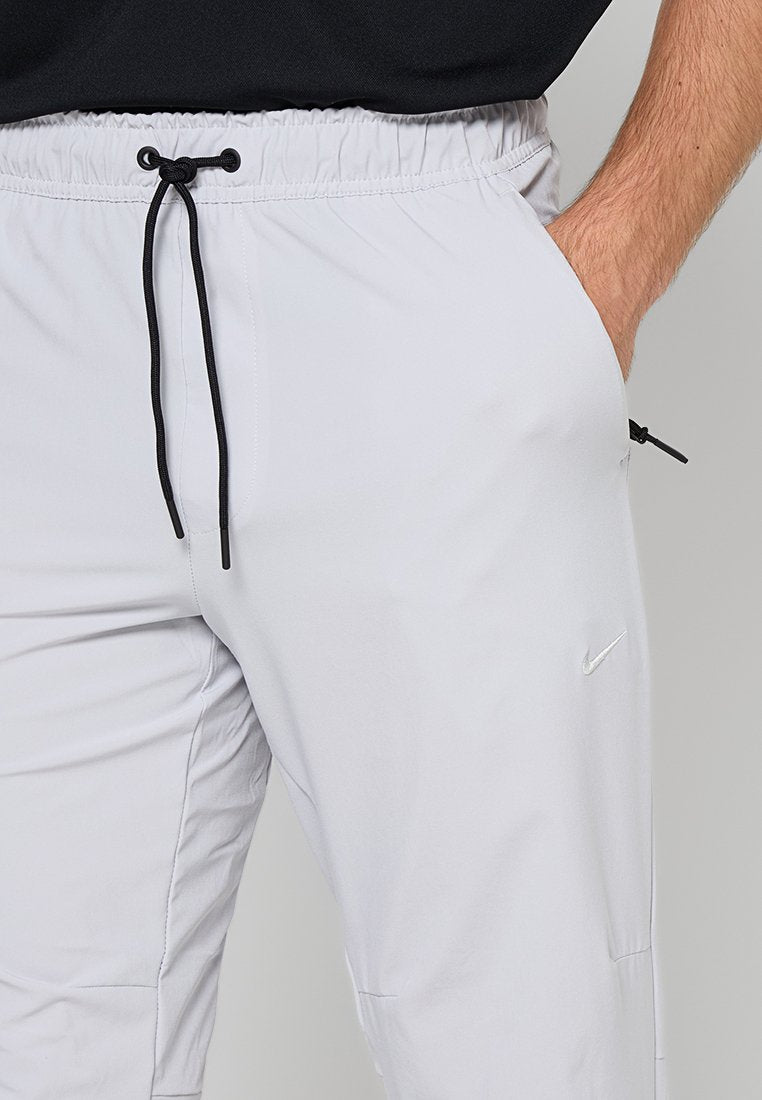 Nike Performance UNLIMITED