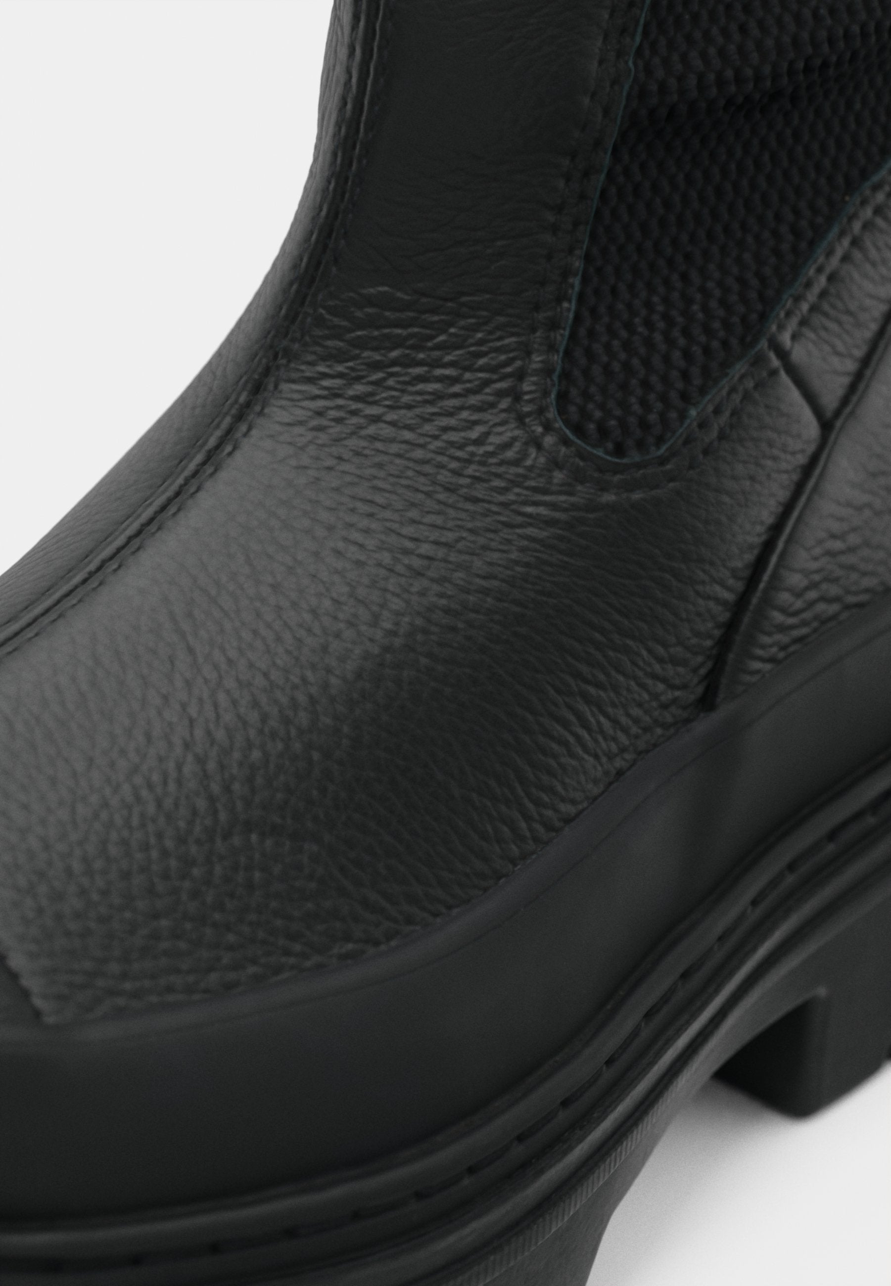 Converse CHUCK TAYLOR ALL STAR LUGGED HEEL CHELSEA BOOT