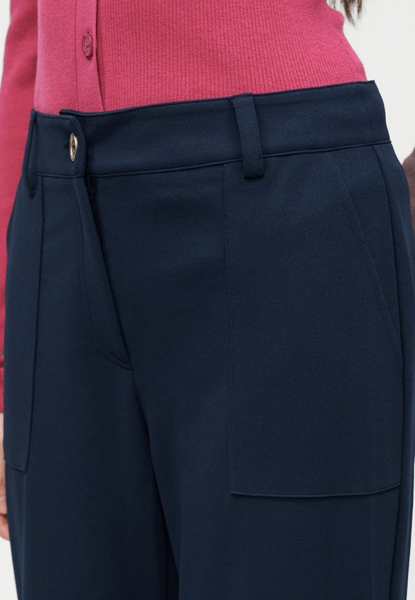 MICHAEL Michael Kors FULL LENGTH BOOTCUT PANT