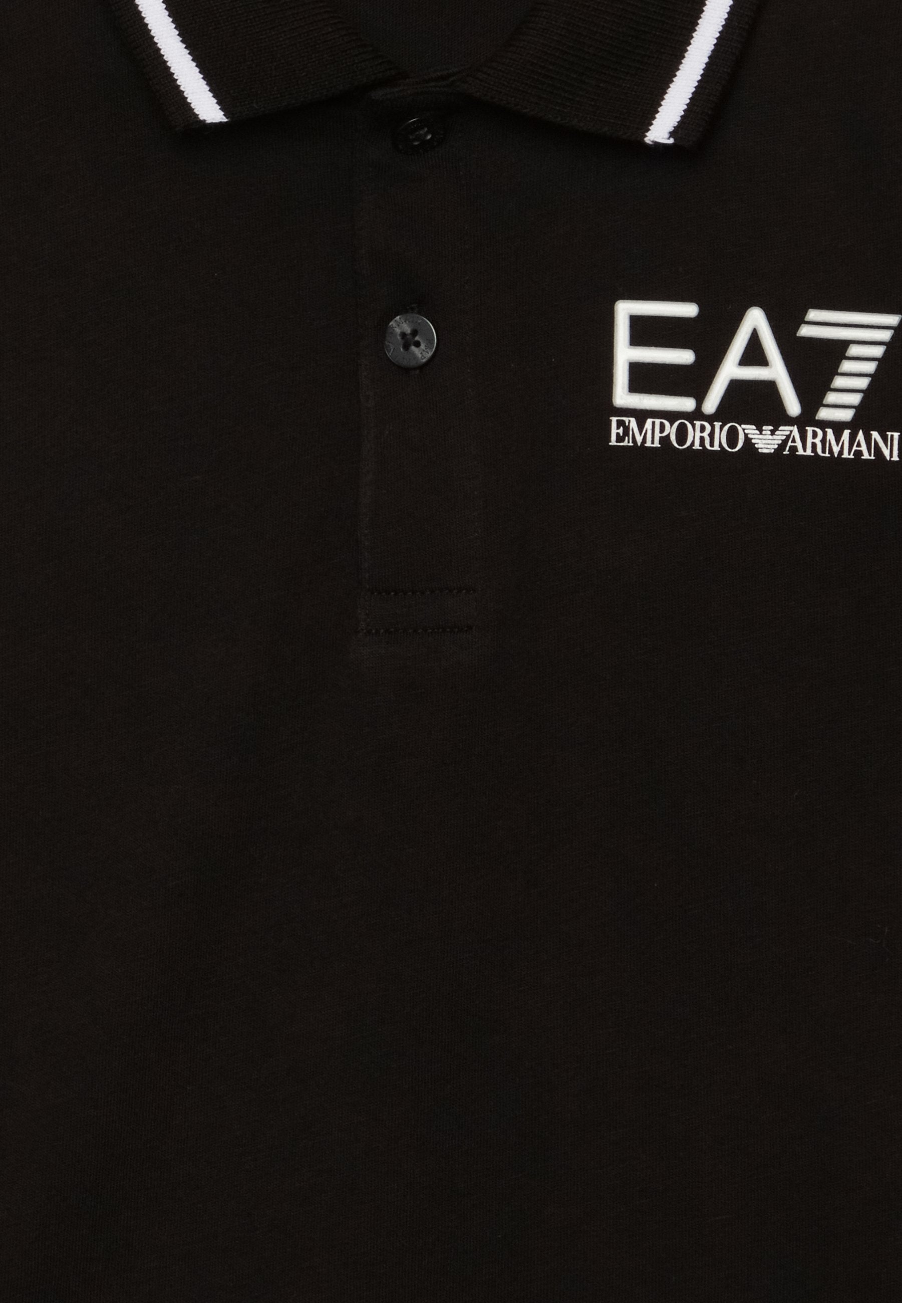 EA7 Emporio Armani