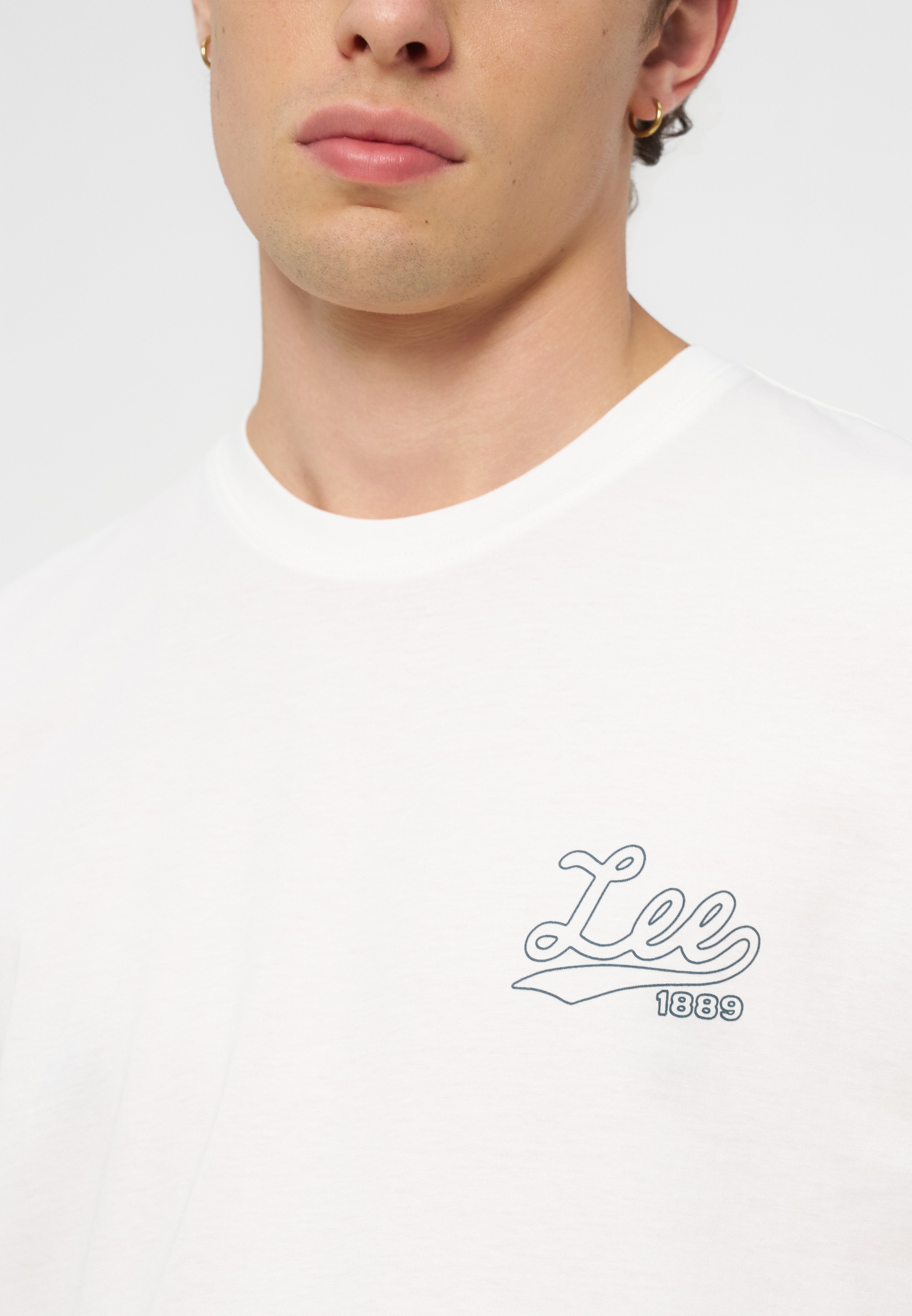 Lee