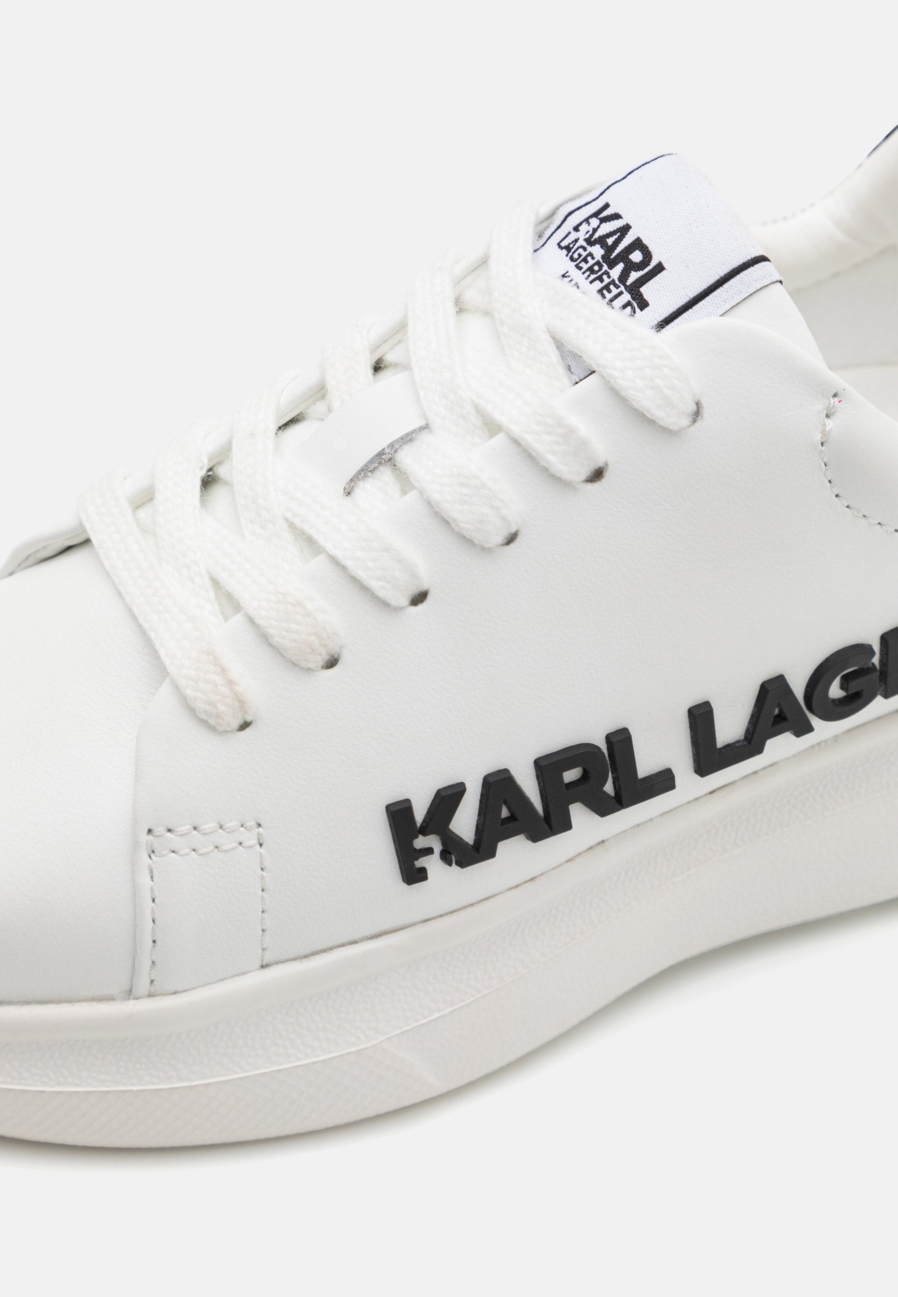 TRAINERS UNISEX Media 5