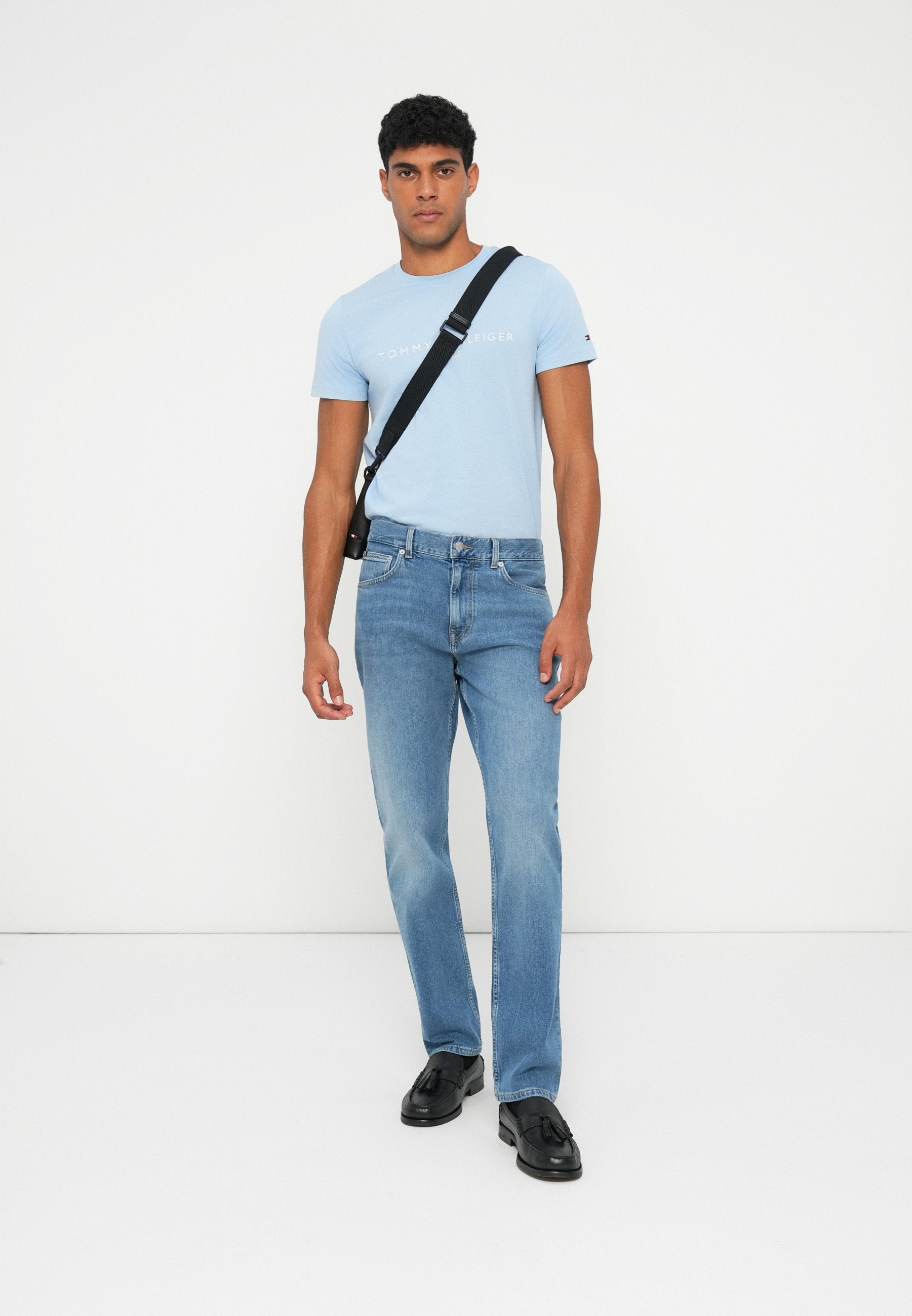 DENTON STRAIGHT LEG JEANS Media 2