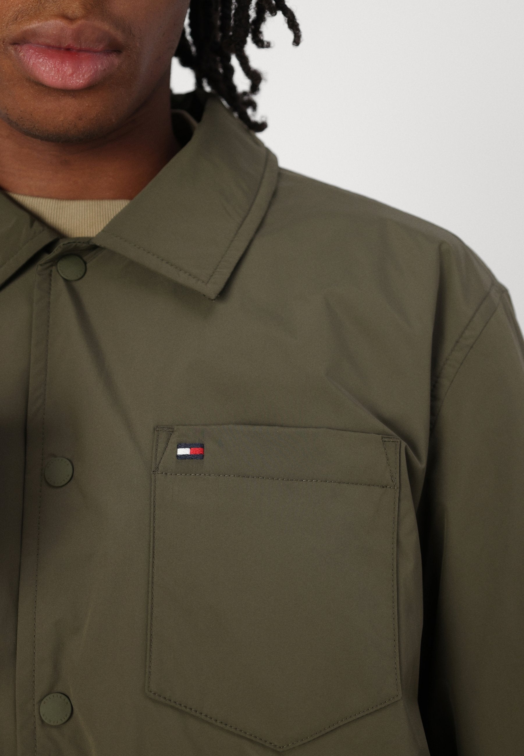 PACKABLE SHIRT JACKET Media 6