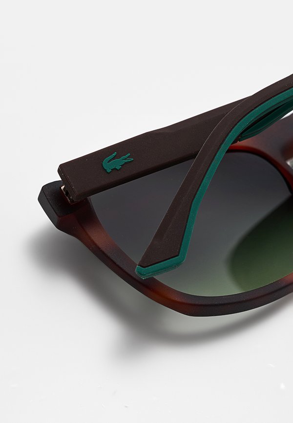 Lacoste L956S