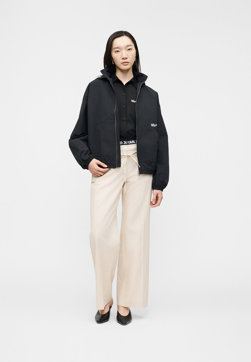 LIGHTWEIGHT HOODED JACKET Media 2