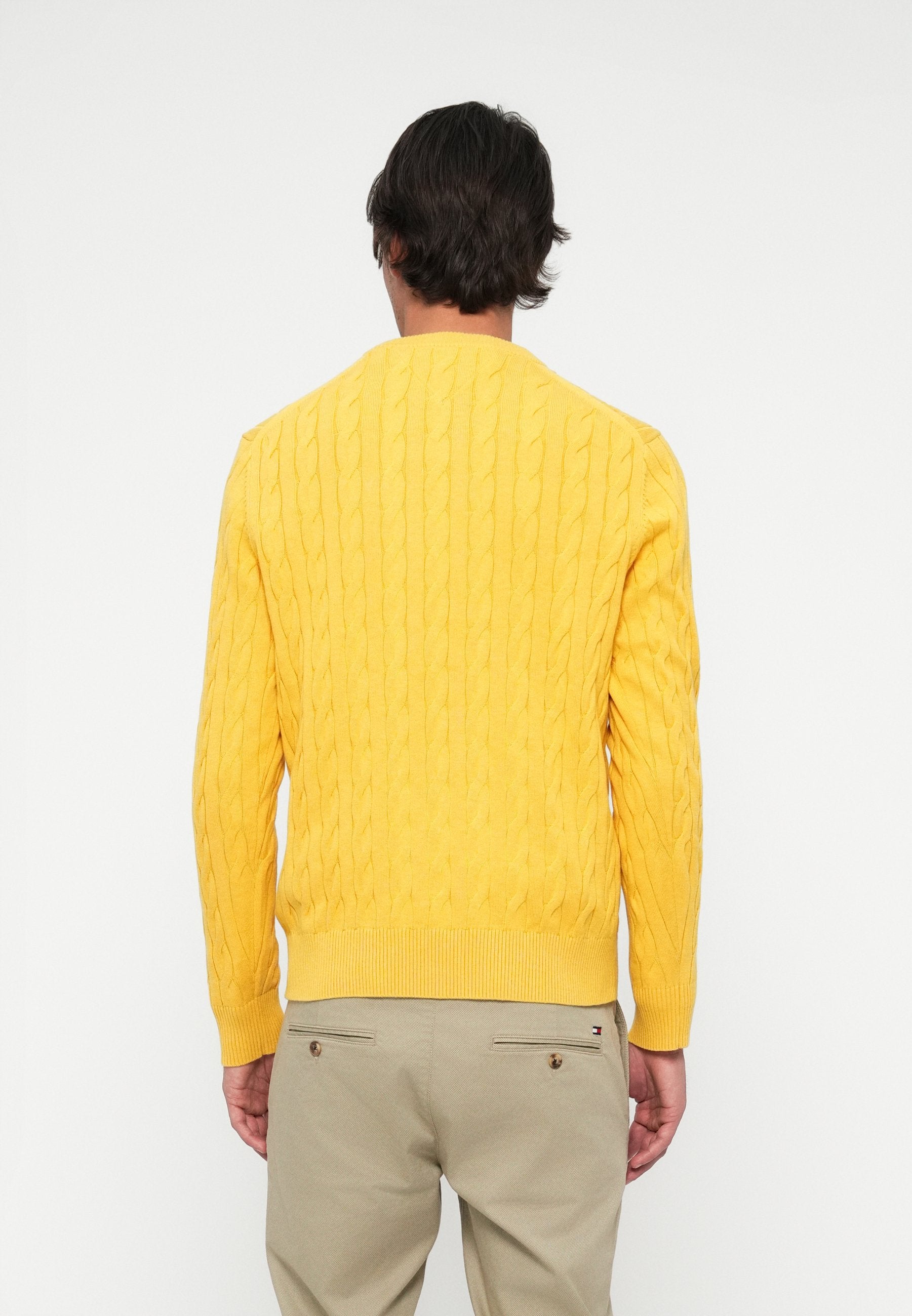CLASSIC CABLE CREW NECK  ELEVATED ESSENTIALS Media 4