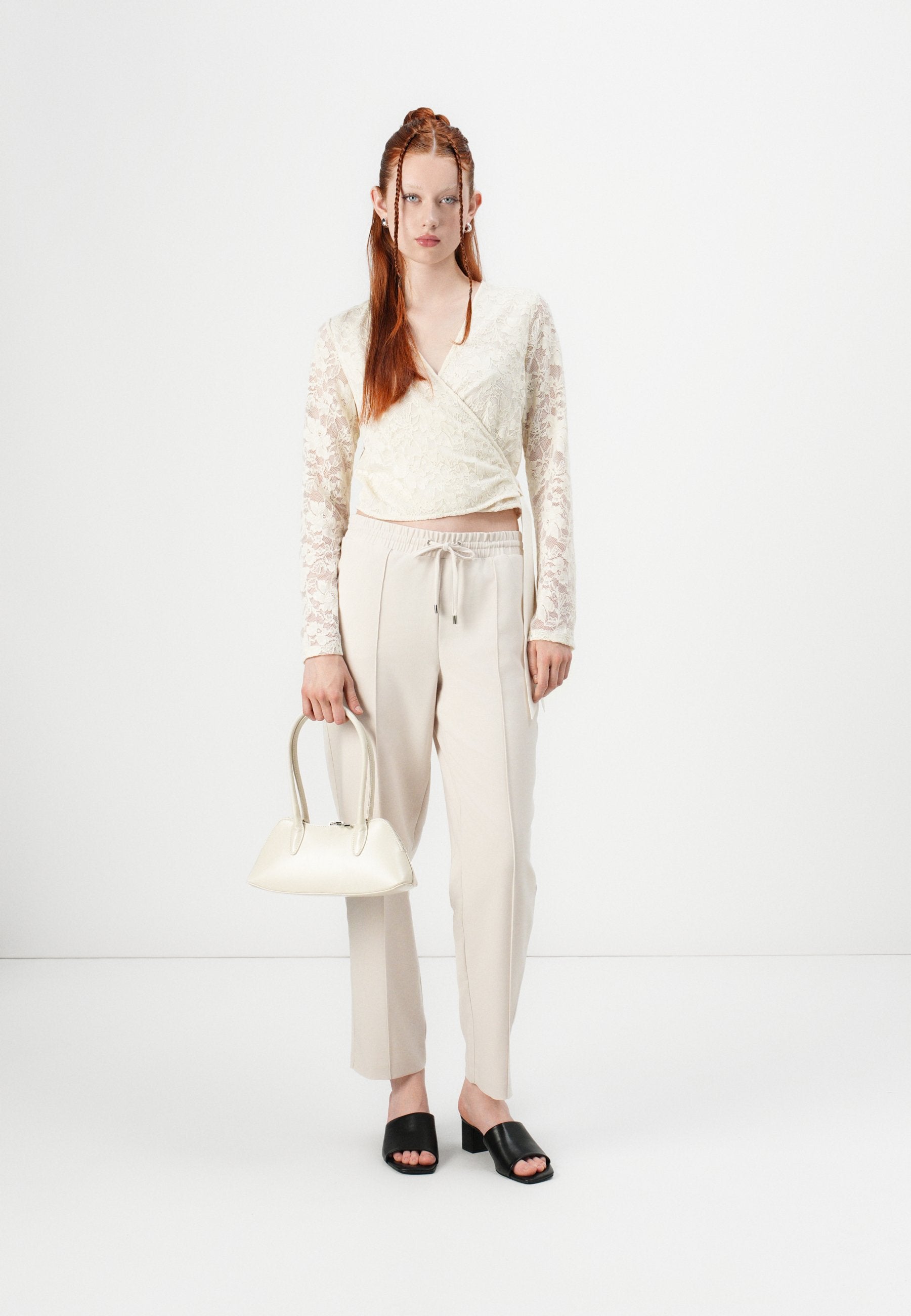 ONLLANDO PULL UP PANT Media 2