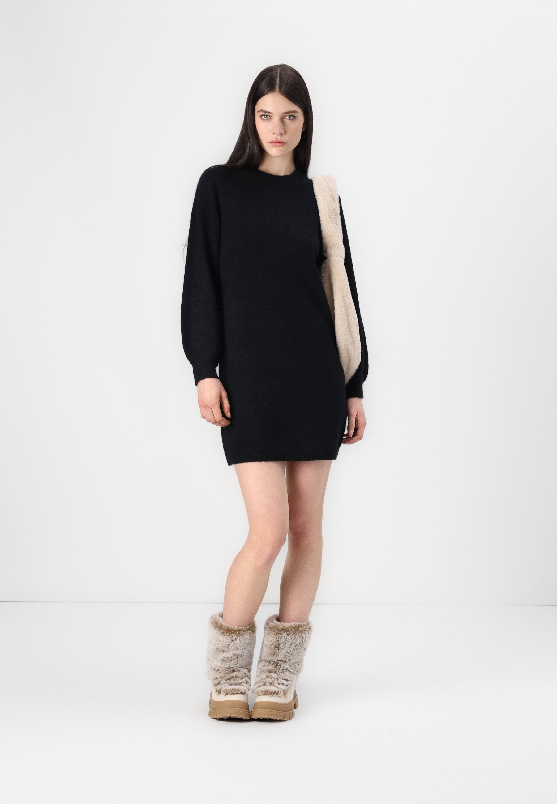 Object OBJEVE NONSIA DRESS
