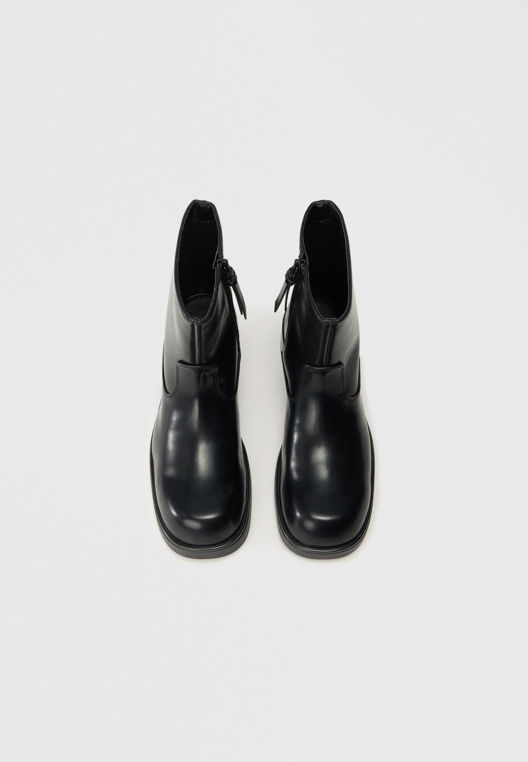 Armani Exchange Ankle Boot Media 4