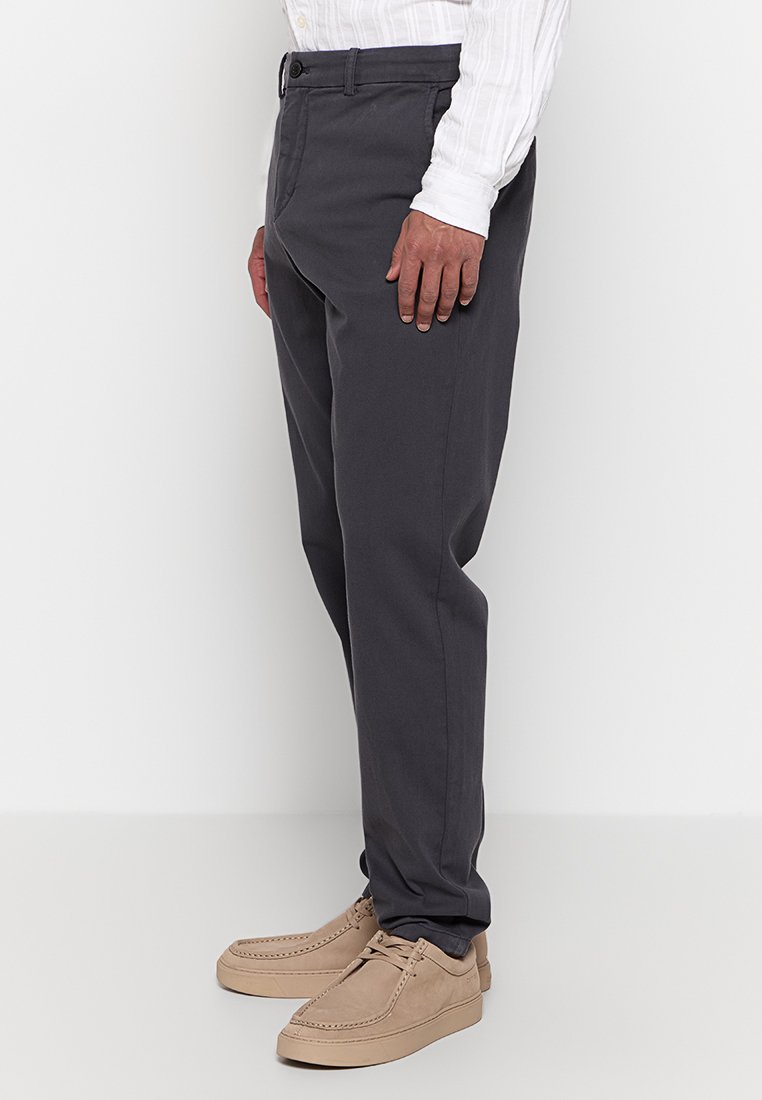 SLIM FIT Media 2