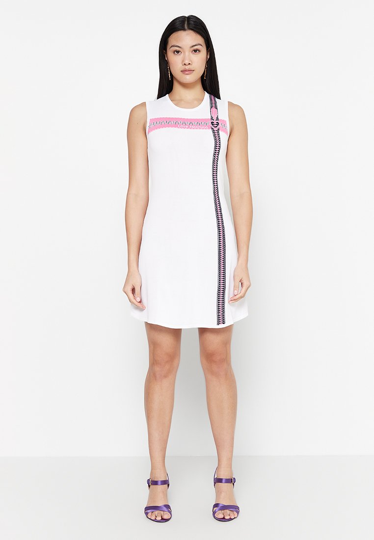 Love Moschino