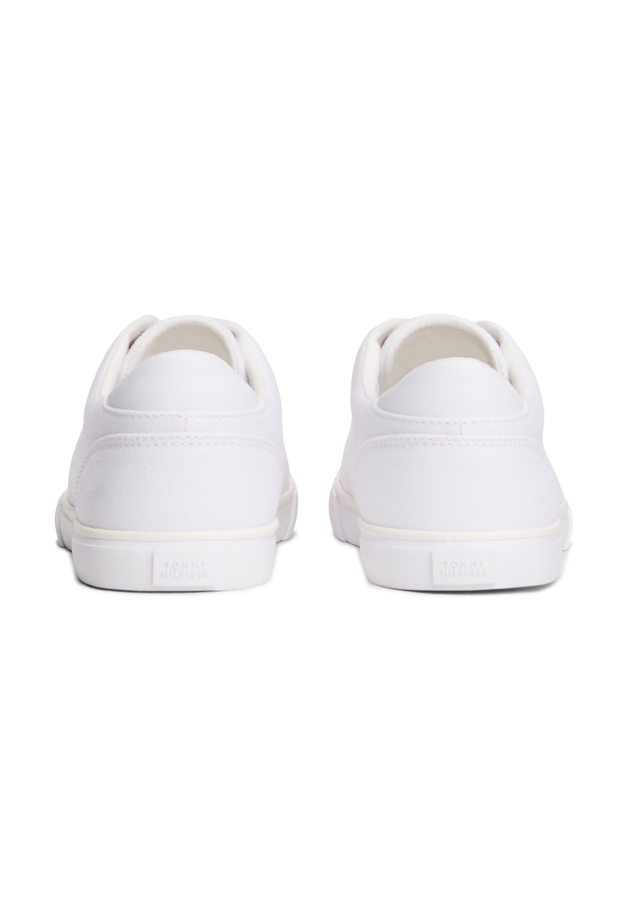 LOW PROFILE CANVAS LACE-UP TRAINERS Media 3