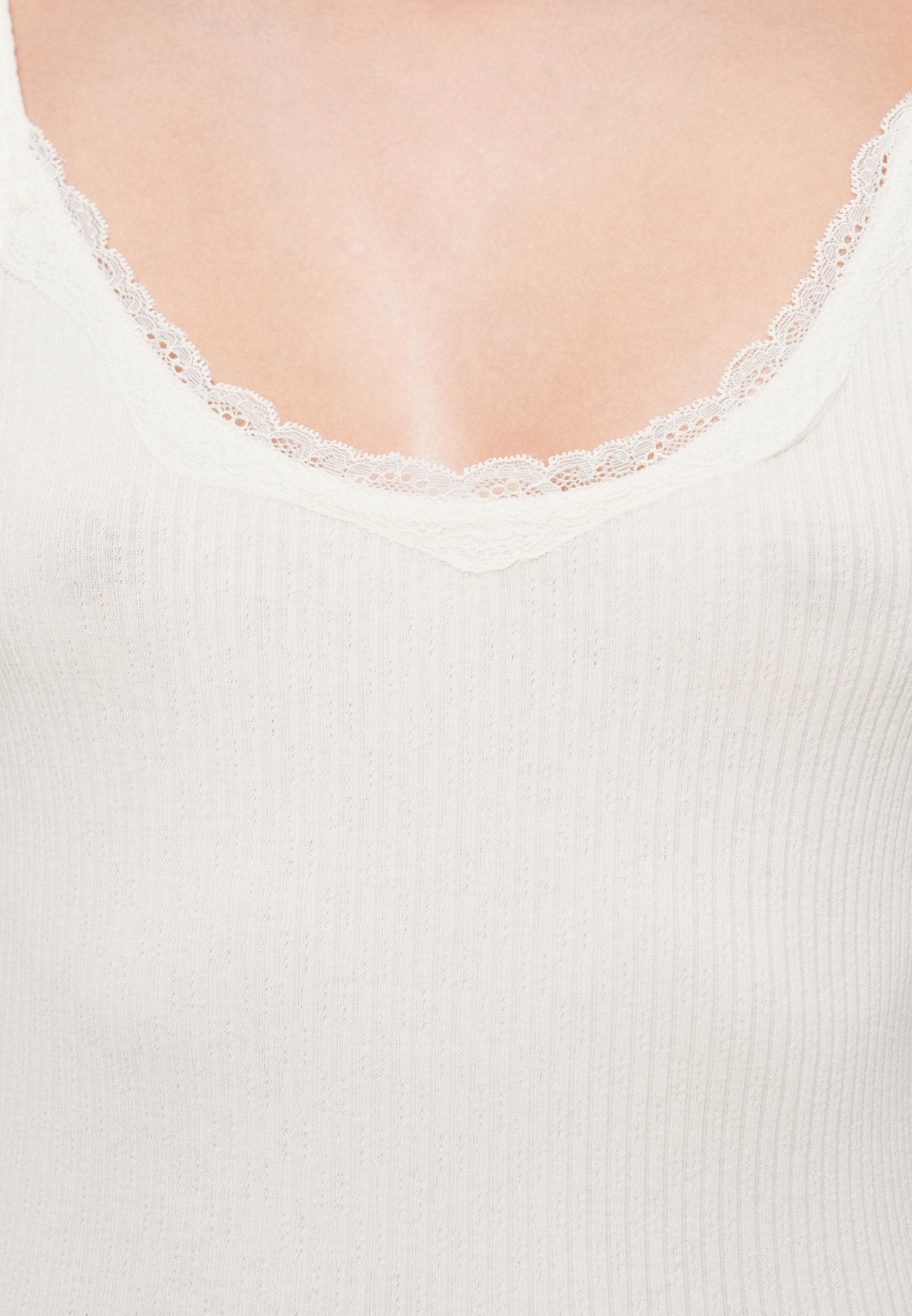 GAP CAMI
