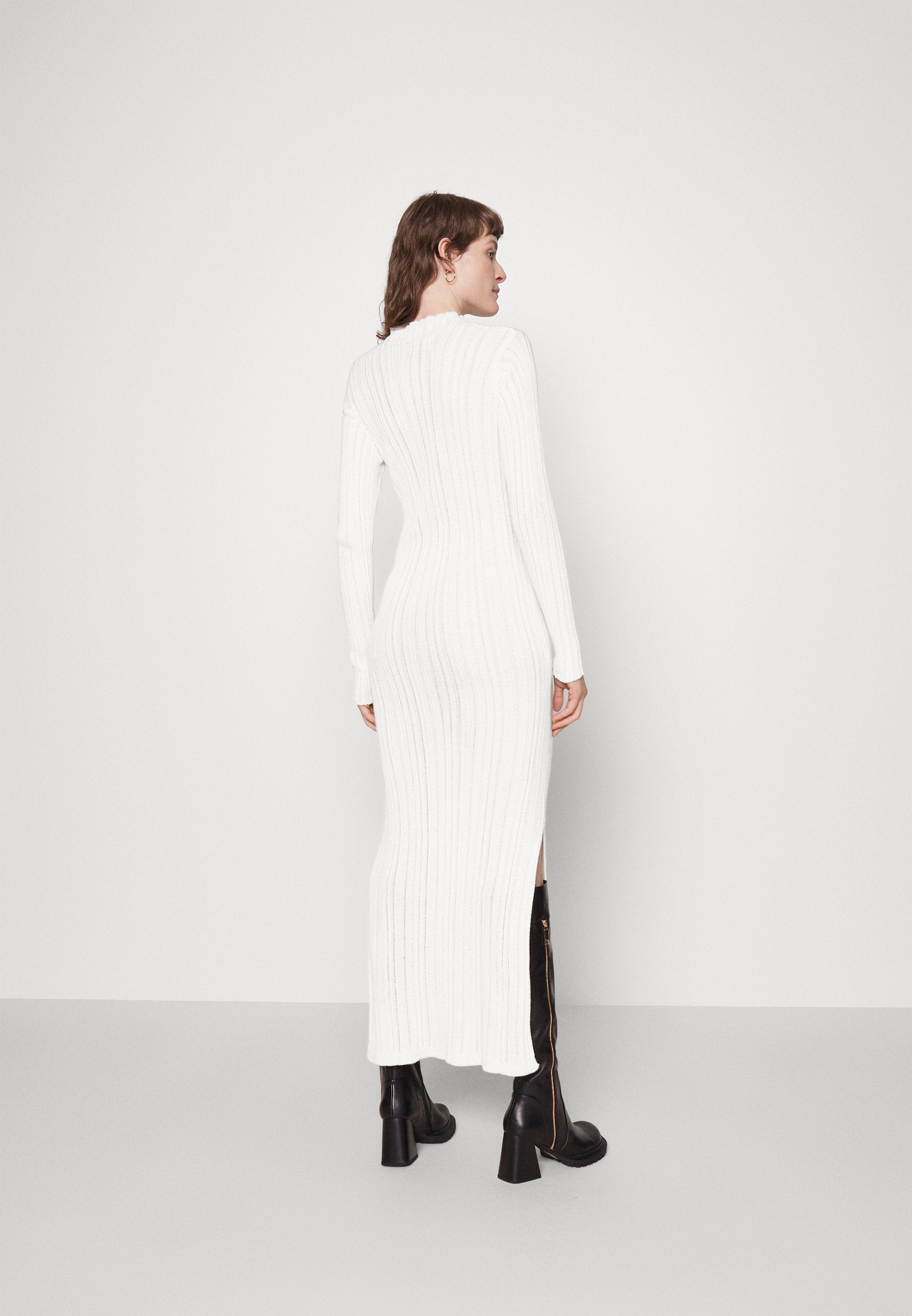 ALOHAS IVORY