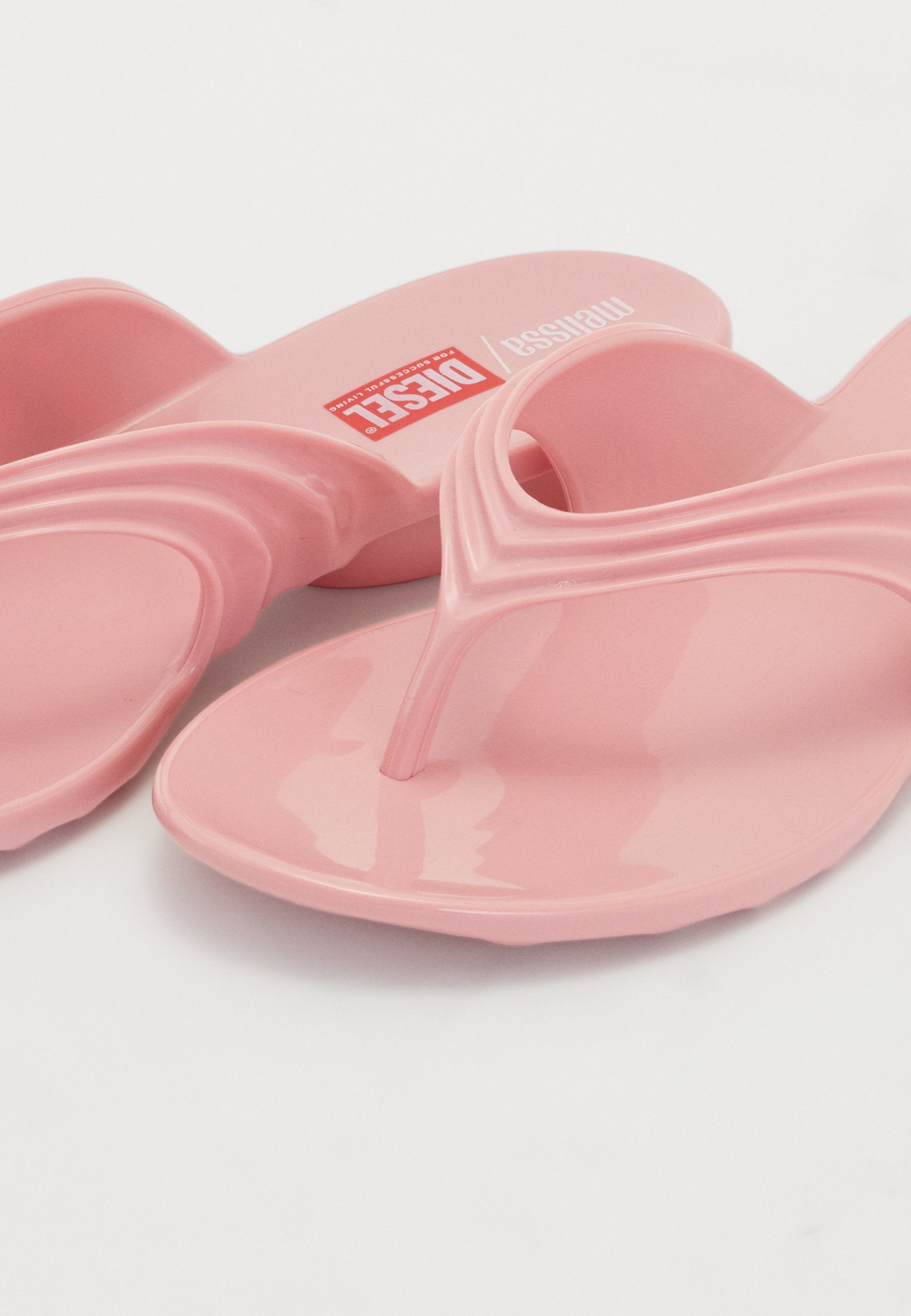 Melissa QUANTUM THONG X DIESEL