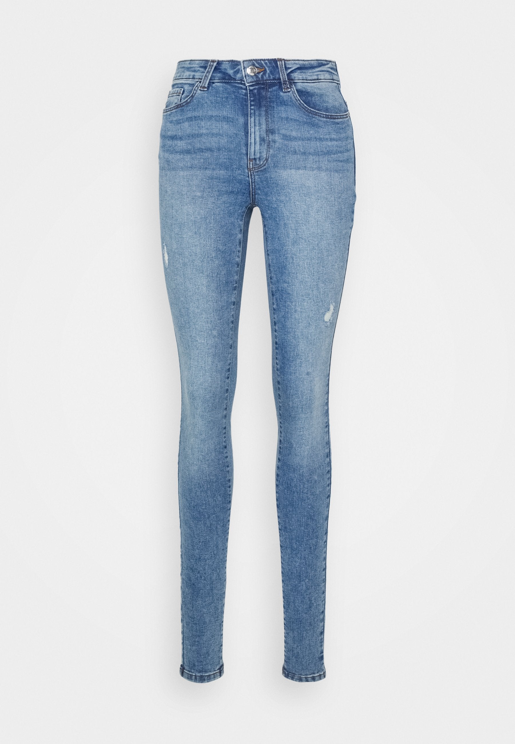 Skinny Jeans aus Denim in heller blauer Farbe. Besitzen leichte Verwaschungen und kleine Abriebstellen an der Vorderseite. Klassisches Fünf-Taschen-Design.