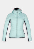 Hellblaue Damen-Steppjacke mit Kapuze, Frontreißverschluss, Seitentaschen und dunklen Einsätzen an Ärmeln und Seiten.