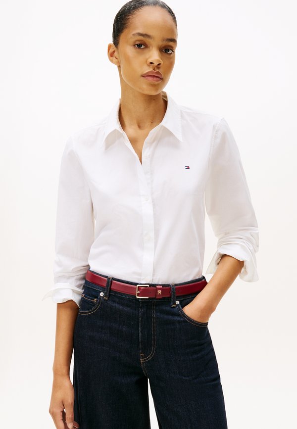 Tommy Hilfiger REGULAR CLASSIC SHIRT - Button-down blouse - optic white