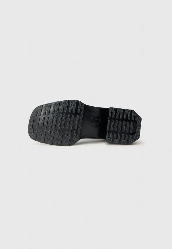 Dr. Martens MAYBOLE HI
