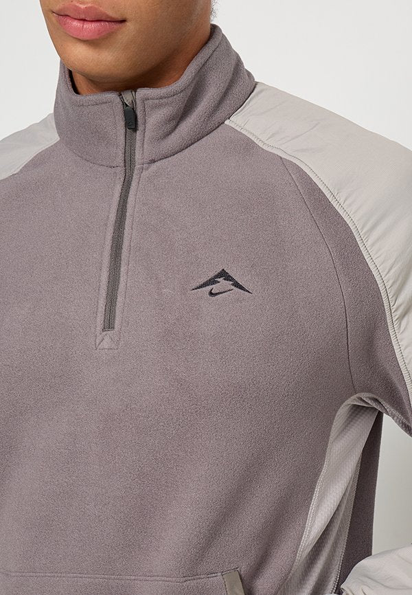 Nike Performance