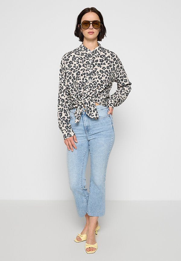 DKNY