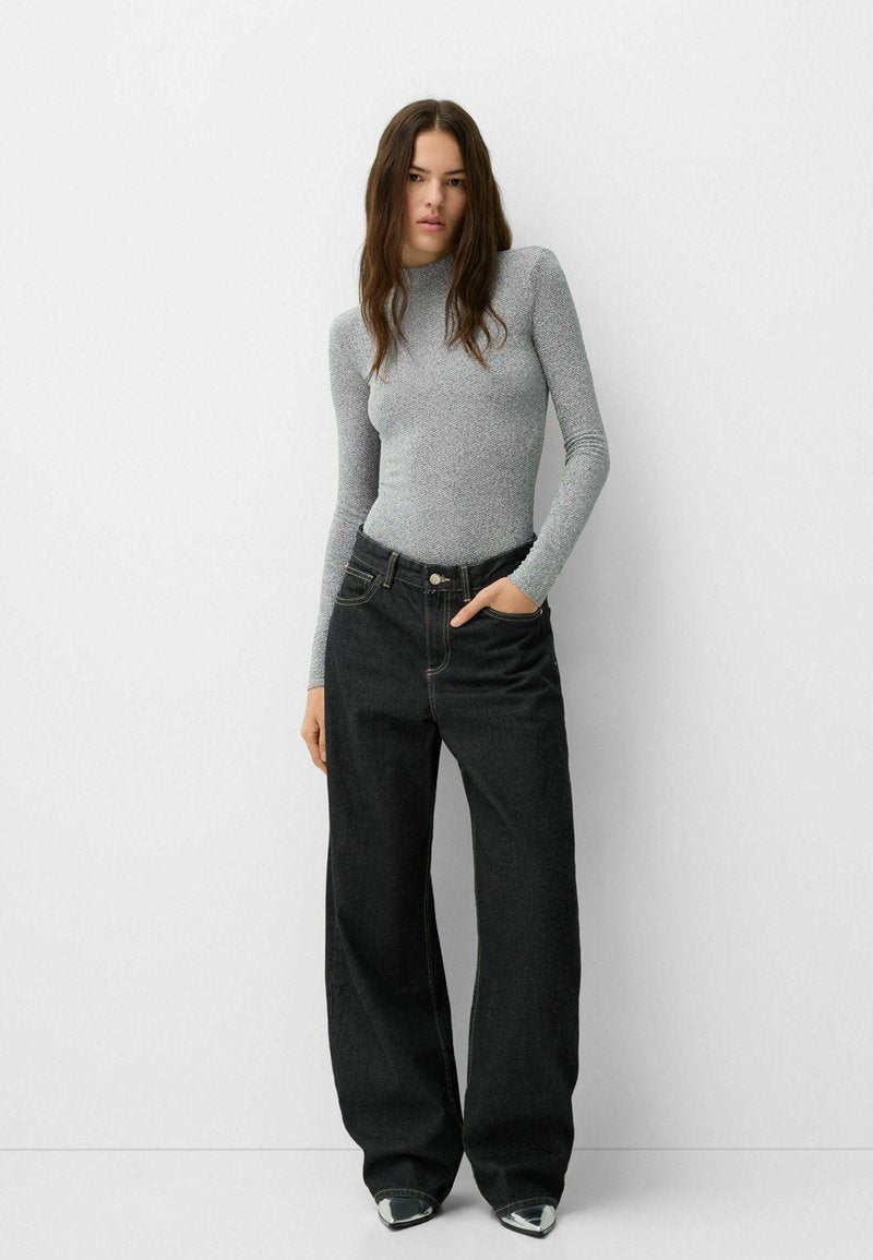 Bershka Body Media 1