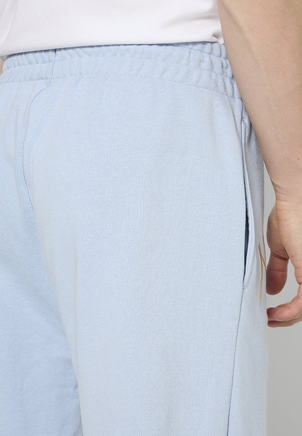 New Era RELAXED FIT