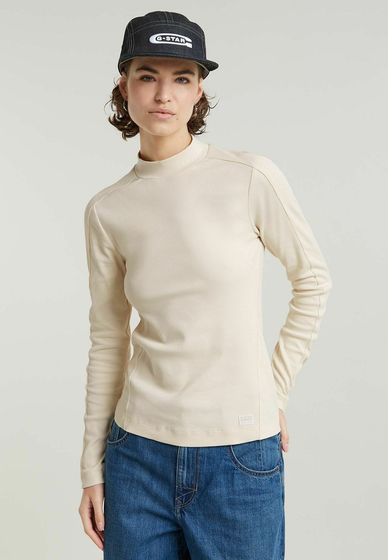 SLIM LONG SLEEVE Media 3