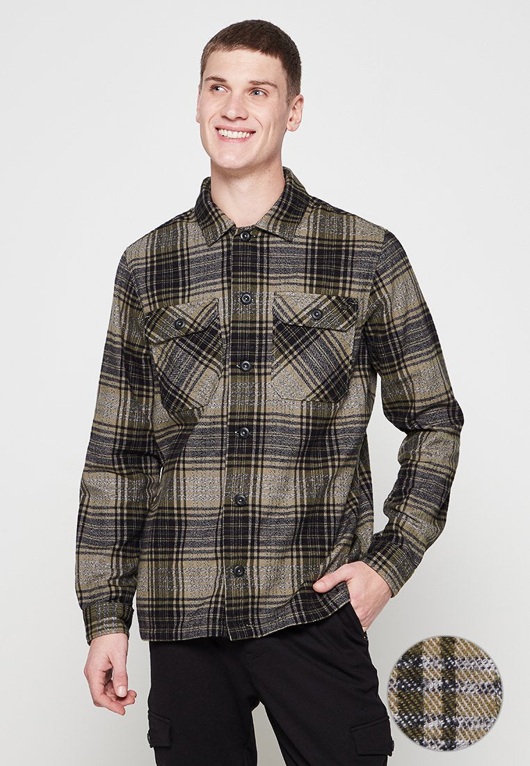 REGULAR FIT Media 1