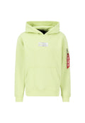 Hellgrüner Kapuzenpullover mit einer Fronttasche, Metall-Logopatch und rotem Stoffetikett am Ärmel. Weicher Stoff, lässiges Design.
