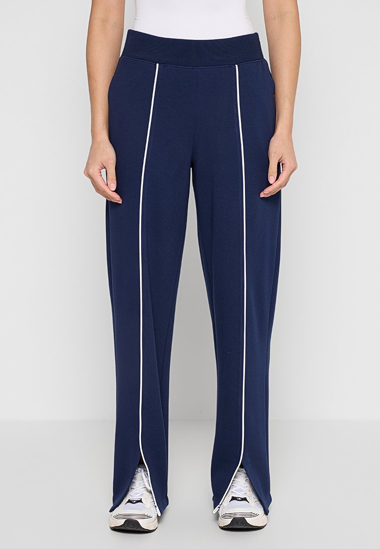 Spanx