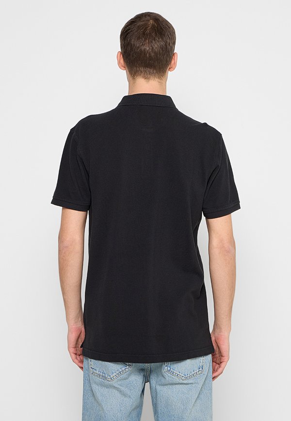 Levi's® STANDARD FIT