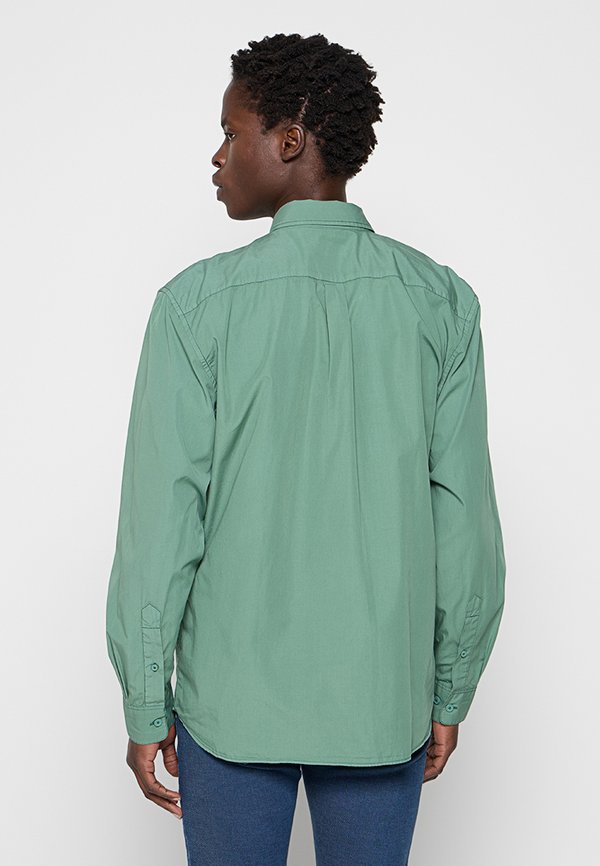 Lacoste RELAXED FIT